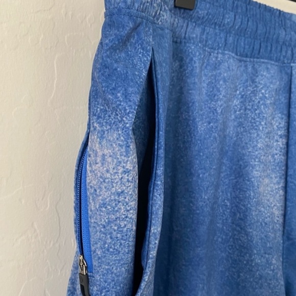 Lululemon Pace Breaker Ocean Spray Blue Shorts H. - Picture 16 of 16